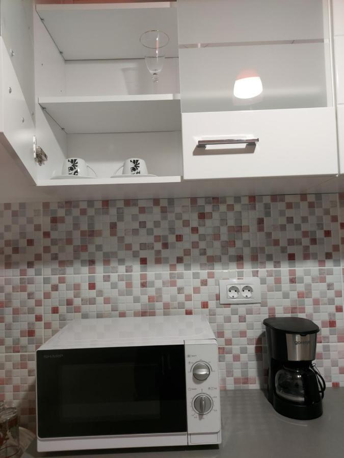 Appartement Bya Brown à Valea Lupului  Extérieur photo